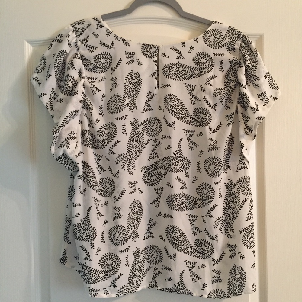 Banana Republic ruched shoulder blouse. NWT - Picture 4 of 7